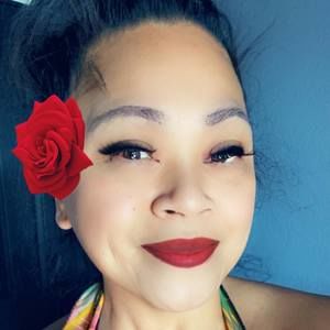 Meet your Posher, Elvira